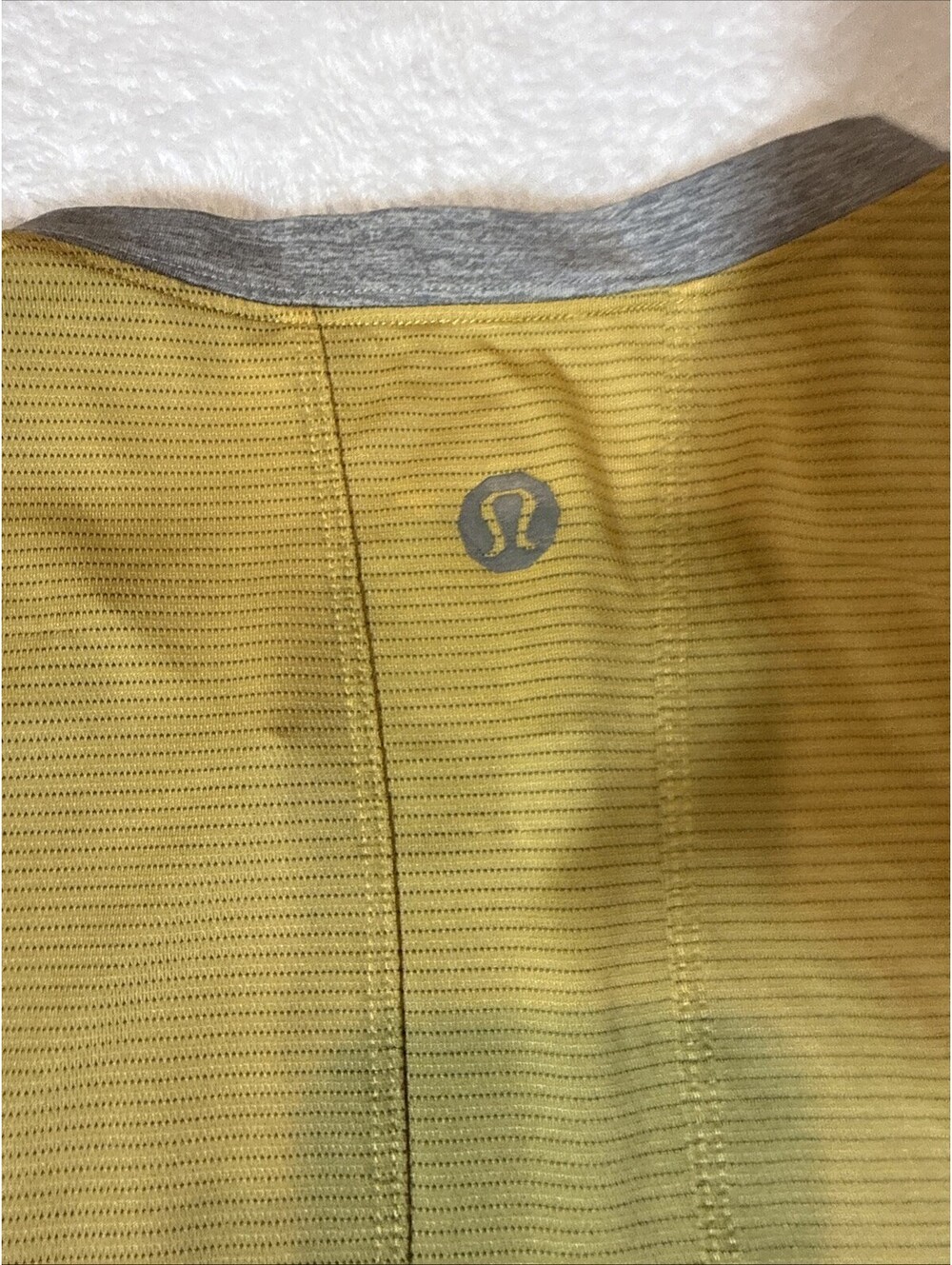 Lululemon Metal Vent Tech Shirt Men's XL Yellow Grey Short Sleeve Training Top - Picture 7 of 7